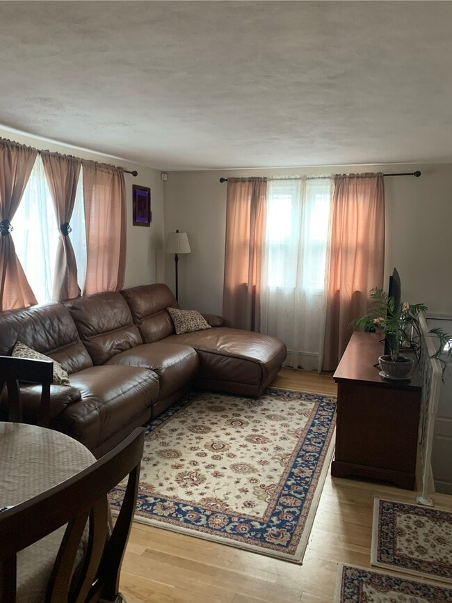 15 Weymouth Ave, Unit Floor 2