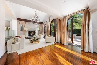 746 Norway Ln in Los Angeles, CA - Building Photo - Building Photo