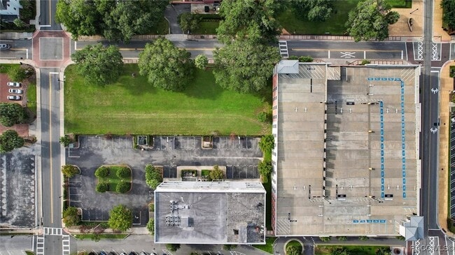 property at 302 SE Broadway St