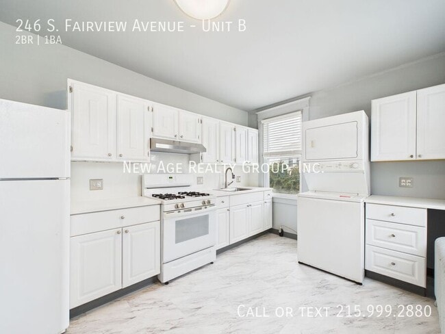 246 S Fairview Ave in Upper Darby Township, PA - Building Photo - Building Photo