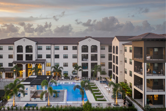 Aria Bradenton in Bradenton, FL - Building Photo - Building Photo