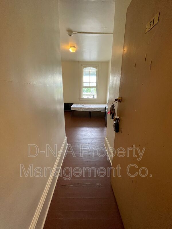 729 Main St in Stroudsburg, PA - Building Photo - Building Photo