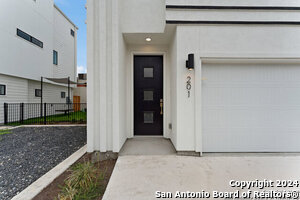 1735 W Gramercy Pl in San Antonio, TX - Building Photo - Building Photo