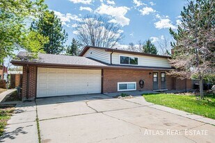 9462 W 65th Ave in Arvada, CO - Building Photo