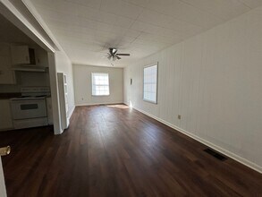 601 S Independence Ave in Russellville, AR - Building Photo - Building Photo