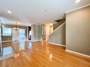 42 Avalon Ct in Napa, CA - Building Photo - Building Photo