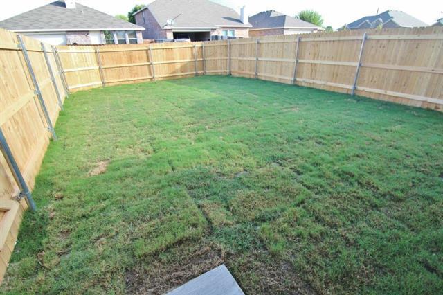 1923 Mosley Dr in Lancaster, TX - Building Photo - Building Photo