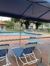 3001 NW 48th Ave in Lauderdale Lakes, FL - Building Photo - Building Photo