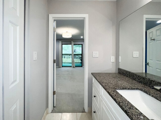 221 New Kent Pl in Cary, NC - Building Photo - Building Photo