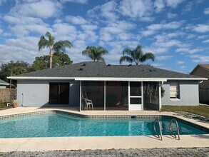 662 Castaways St NE in Palm Bay, FL - Building Photo - Building Photo