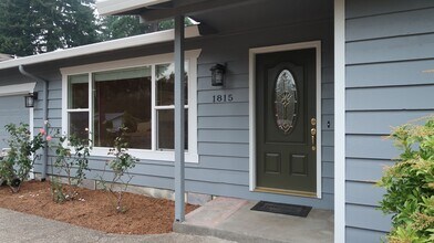 1815 SE 114th Pl in Portland, OR - Building Photo - Building Photo