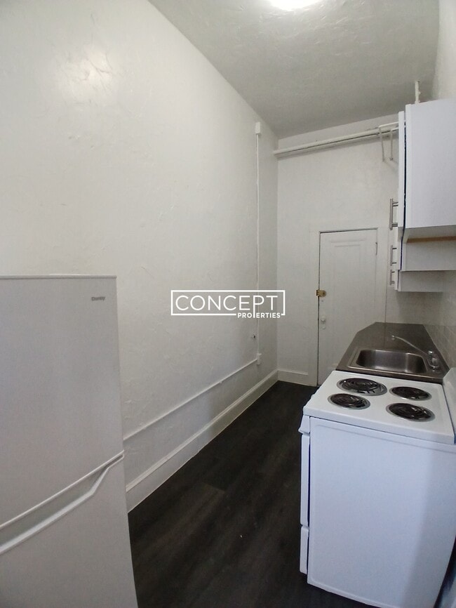 property at 99 Brainerd Rd