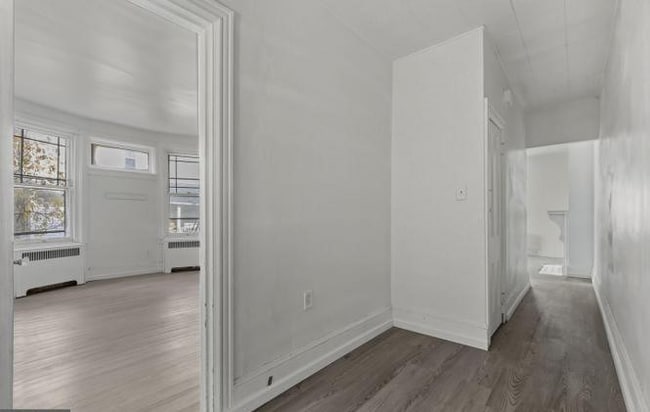 37 E Stratford Ave in Lansdowne, PA - Building Photo - Building Photo