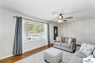 728 S Dodge Ave in Wichita, KS - Building Photo - Building Photo