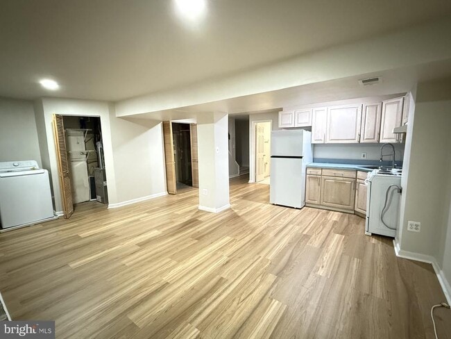 63 Pontiac Way in Gaithersburg, MD - Building Photo - Building Photo