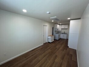 357 Crescent Ave in Santa Maria, CA - Building Photo - Building Photo