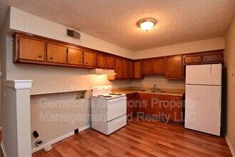 4355 Central Valley Dr in Nashville, TN - Building Photo - Building Photo