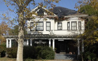 455 W 20th St in Merced, CA - Building Photo