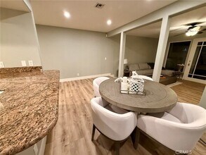 3625 Windspun Dr in Huntington Beach, CA - Foto de edificio - Building Photo