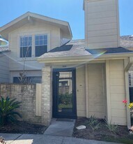 13014 Leader St in Houston, TX - Building Photo