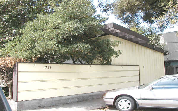 1281 Mills St in Menlo Park, CA - Building Photo - Building Photo