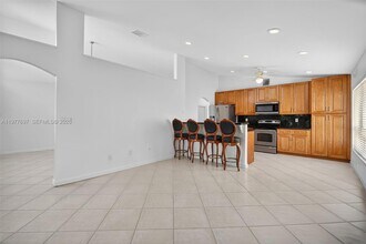 10624 Plainview Cir in Boca Raton, FL - Building Photo - Building Photo