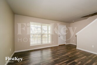 5454 Misty Crossing Ct in Florissant, MO - Foto de edificio - Building Photo