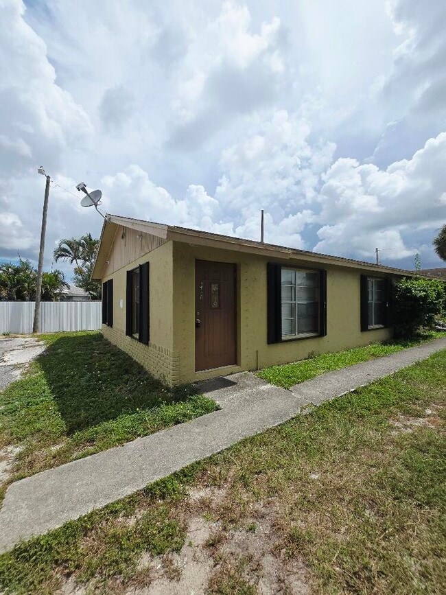 property at 1710 E Breezy Ln