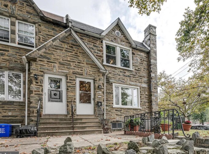 3273 Teesdale St in Philadelphia, PA - Foto de edificio