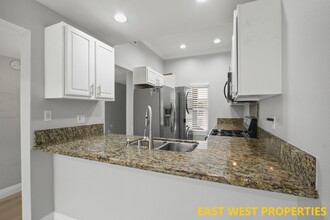 167 Lemon Grove in Irvine, CA - Building Photo - Building Photo