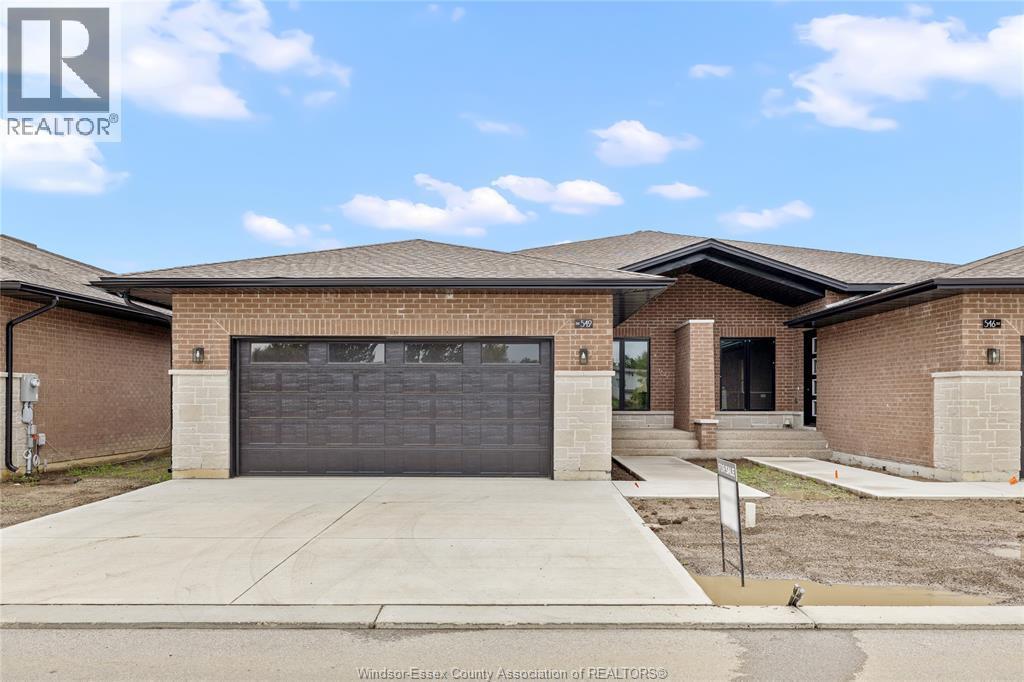 542 LilyMac Blvd in Windsor, ON - Building Photo