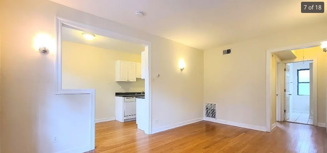 2952 N Seminary Ave, Unit 2952-1