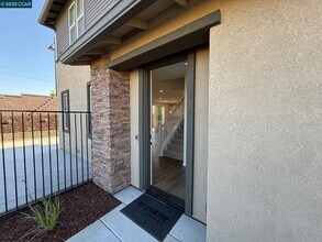 4786 Cantrell Dr in Folsom, CA - Building Photo - Building Photo