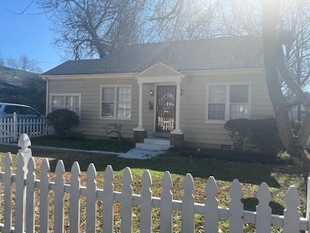 property at 3589 Carnes Ave