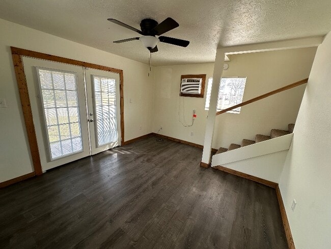 10004 Wrangler Wy in Midway, TX - Building Photo - Building Photo