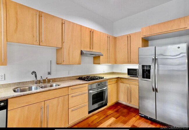 property at 801 Ash St