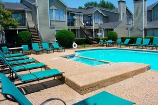 Hamilton Park Apartments For Rent From 600 Dallas Tx Woodside Lane Apartments