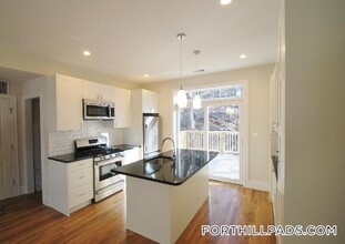 145 Marcella St in Boston, MA - Building Photo - Building Photo