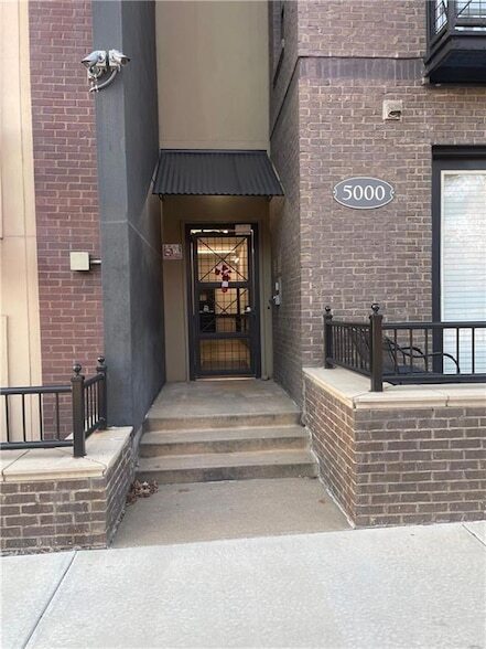 5300 Peachtree Rd in Atlanta, GA - Building Photo