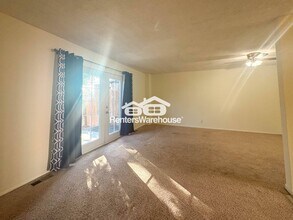 632 E 116th Ave in Northglenn, CO - Foto de edificio - Building Photo