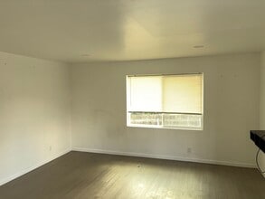 2238 Sea Breeze Dr in San Diego, CA - Building Photo - Building Photo