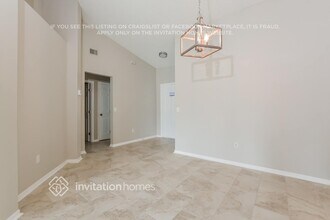 1206 Whitewood Way in Clermont, FL - Foto de edificio - Building Photo