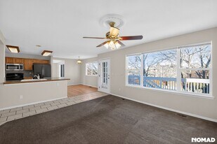 18685 E Progress Pl in Centennial, CO - Building Photo