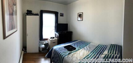 121 George St, Unit 3 in Boston, MA - Foto de edificio - Building Photo