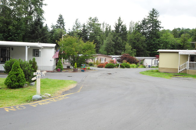 Royal Coachman Estate Mobile Park in Bothell, WA - Foto de edificio - Building Photo