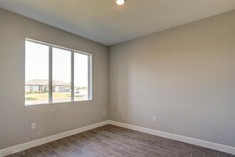 4313 NW 27th Terrace in Cape Coral, FL - Building Photo - Building Photo