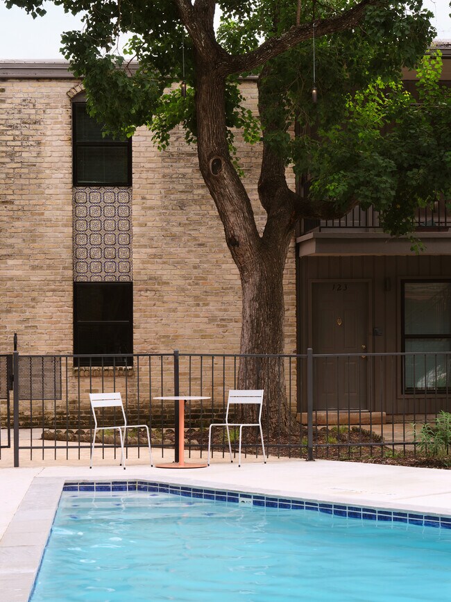 The Quarter in San Antonio, TX - Building Photo - Building Photo