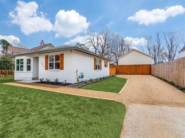 property at 1307 Worthington St