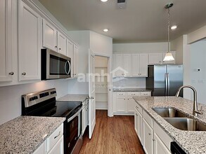 6240 Bridlewood Ln in Douglasville, GA - Building Photo - Building Photo