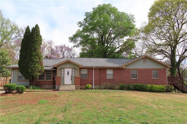 property at 2205 Loring Ct